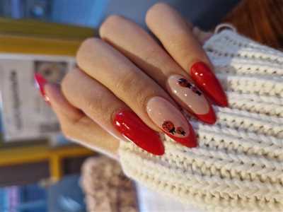 ۳۴ مدل ناخن کفشدوزکی جدید با طرح های خوشگل دخترانه و زنانه