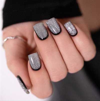 لاک ژل آیس نقره‌ای طرح جدید رسید؛ چقدر خوشگل و خاصن اینا