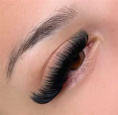 شیک‌ترین کاشت مژه برای چشم ریز؛ مدل مژه ای که چشمو درشت و باز میکنه