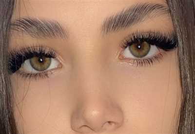 شیک‌ترین کاشت مژه برای چشم ریز؛ مدل مژه ای که چشمو درشت و باز میکنه