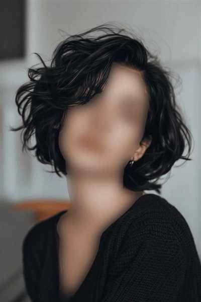 20 مدل موی پروانه‌ای کوتاه زنانه ترند سال جذاب و جسورانه