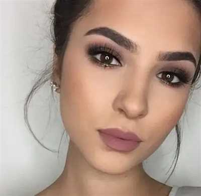 بیش از 30 مدل میکاپ صورت ویژه بانوان با چشم قهوه‌ای ترند سال