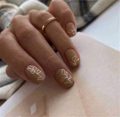 طراحی ناخن مد سال 2025 با ایده های ساده و شیک