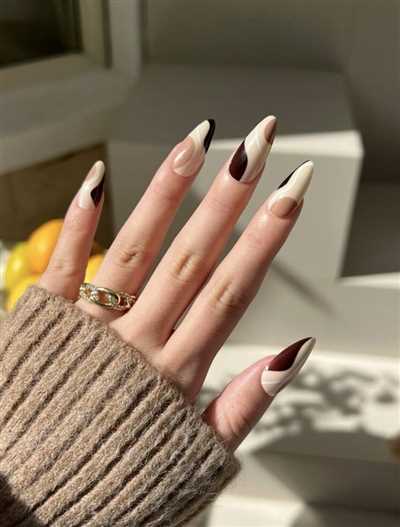طراحی زیبا و شیک لاک ناخن موکا موس لاکچری