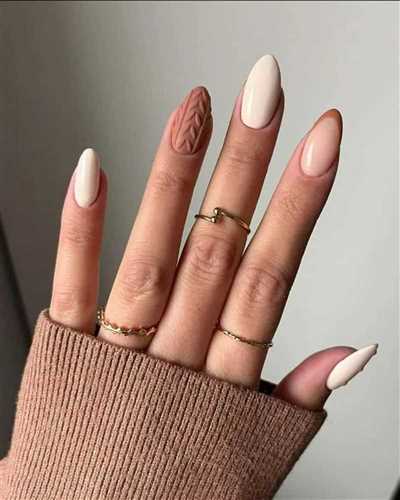 طراحی ناخن مد سال 2025 با ایده های ساده و شیک