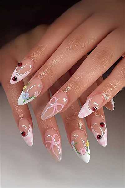 18 مدل فرنچ و لاک ژل ناخن با طرح کفشدوزک جذاب و ویژه مخصوص خانم های جوان