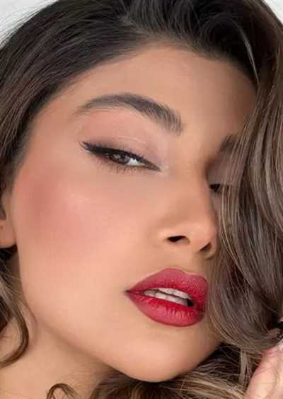 نمونه میکاپ صورت توسط میکاپ آرتیست خانم معصومه محمدی
