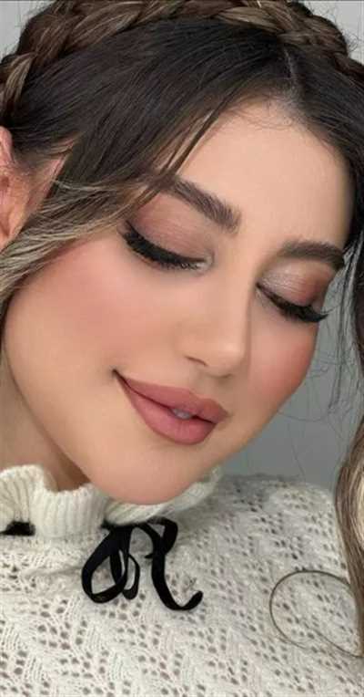 نمونه میکاپ صورت توسط میکاپ آرتیست خانم معصومه محمدی
