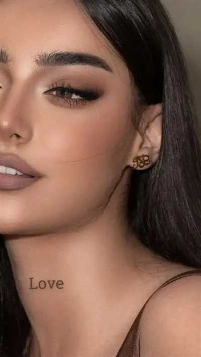 بیش از 30 مدل میکاپ صورت ویژه بانوان با چشم قهوه‌ای ترند سال