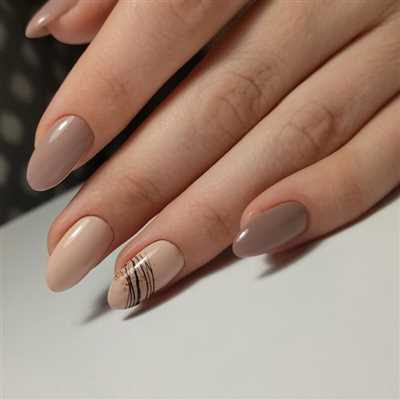 طراحی زیبا و شیک لاک ناخن موکا موس لاکچری