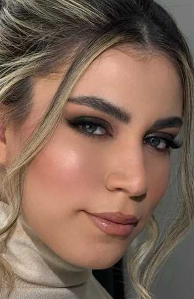 نمونه میکاپ صورت توسط میکاپ آرتیست خانم معصومه محمدی