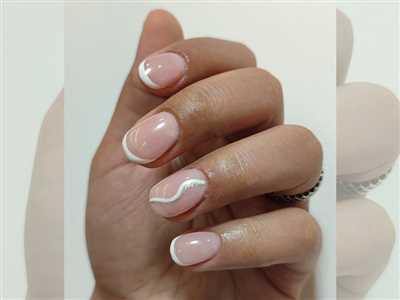 طراحی و کاشت ناخن زیبا و جذاب لایت توسط خانم الهه