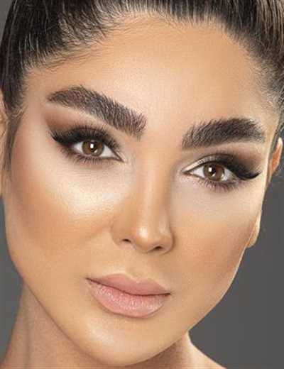 نمونه کار های میک آپ سالن زیبایی دی ال