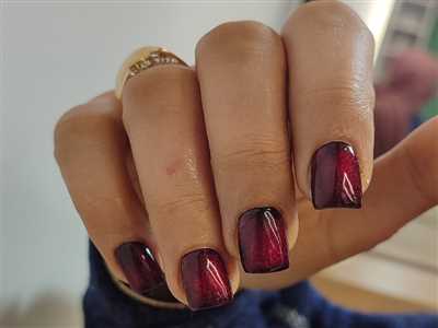 کاشت ناخن با ژل توسط آرایشگر خانم الهه
