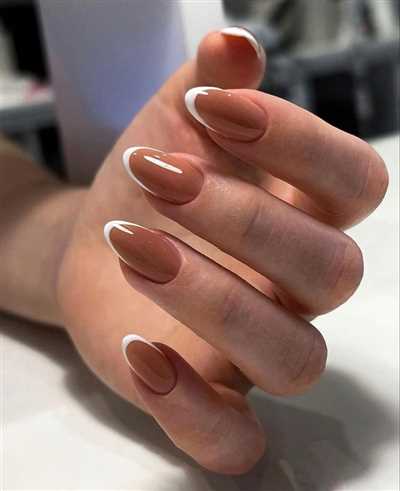 طراحی زیبا و شیک لاک ناخن موکا موس لاکچری